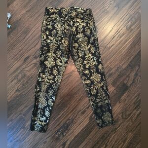 HUE Black and Gold Baroque Leggings